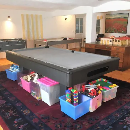 Aparthotel Gastehaus Destina